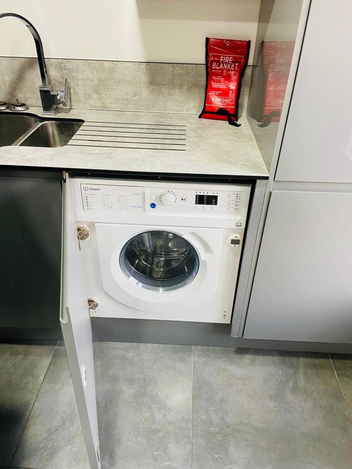Modern Flat With Free Parking Close To Birmingham Centre Kültér fotó